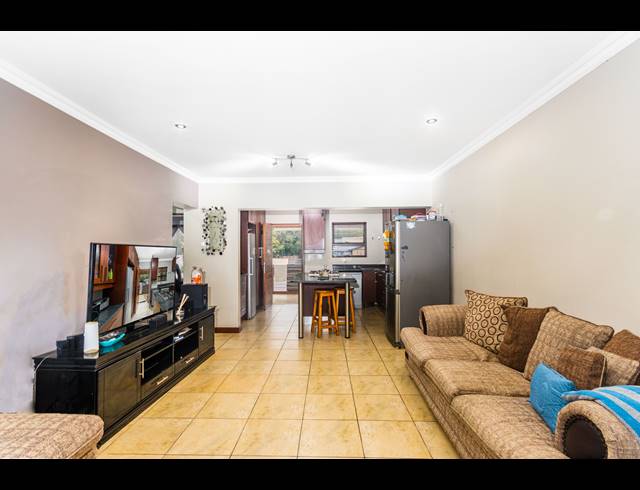 2 BEDROOM SECTIONAL TITLE FOR SALE IN BLACKHEATH